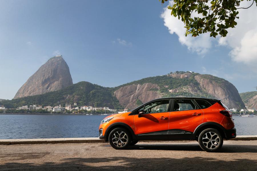  Renault Captur 2016 года  (LA) (фото 38 из 43)